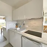 Refait En 2024 Avec Terrasse, Climatisation Et Parking, A 50m De La - Fr-1-338-588 Apartment Sete