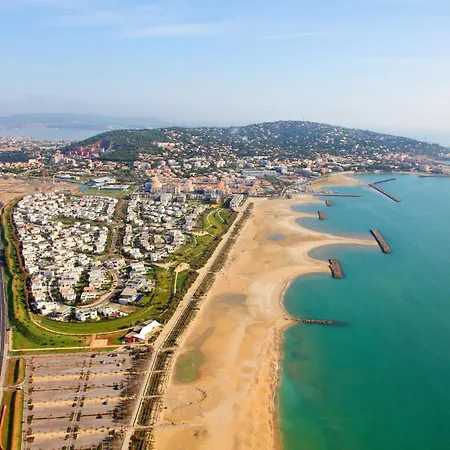 Appartamento Refait En 2024 Avec Terrasse, Climatisation Et Parking, à 50m De La - Fr-1-338-588